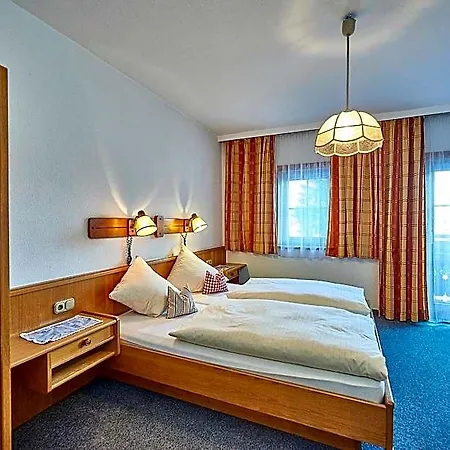 Schweizerhaus 3*