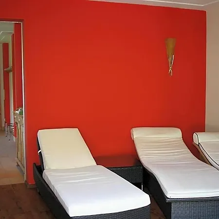 Schweizerhaus Szálloda 3*