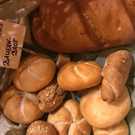 Gasthof Schweizerhaus Hotel 3*